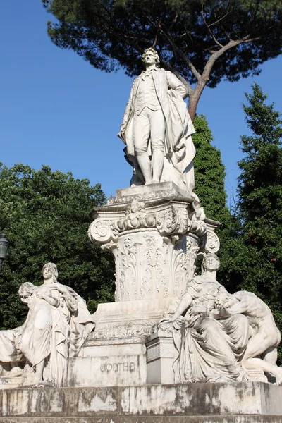 Estátua de Goethe em Roma — Fotografia de Stock