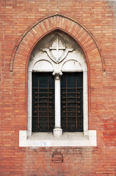 Ortaçağ penceresi — Stok fotoğraf