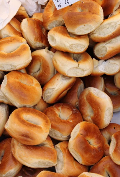 新鲜面包圈 — 图库照片