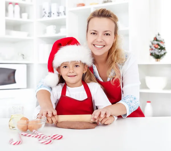 Stretching the christmas cookies dough — Stock Photo, Image