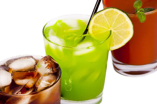 Verfrissende drankjes van de zomer — Stockfoto