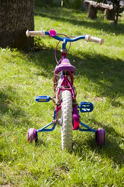 Pequena bicicleta — Fotografia de Stock