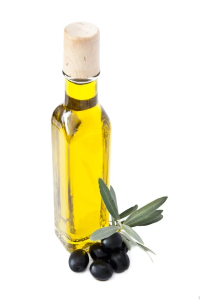 Frasco de aceite de oliva fresco aislado — Foto de Stock