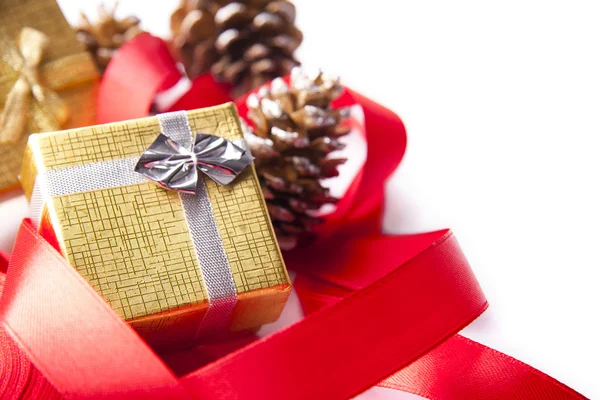 Nastro e cravatta per regali di Natale — Foto Stock