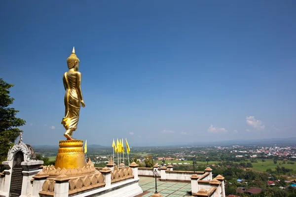 Gyllene buddha i ett tempel av nan provinsen, thailand — Stockfoto