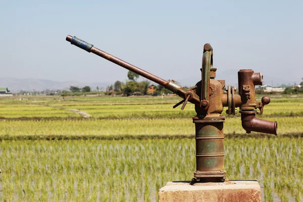 Old rusty water pump — Stock Photo, Image
