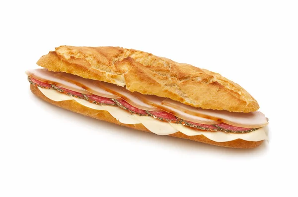 Sandwich van worst met sla en tomaat — Stockfoto