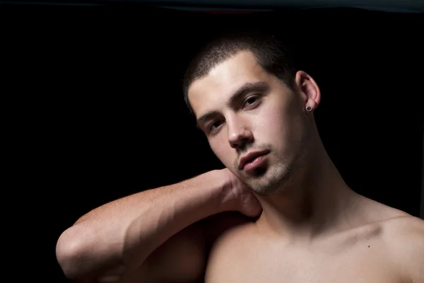 Atraktivní mladí muži s piercing — Stock fotografie