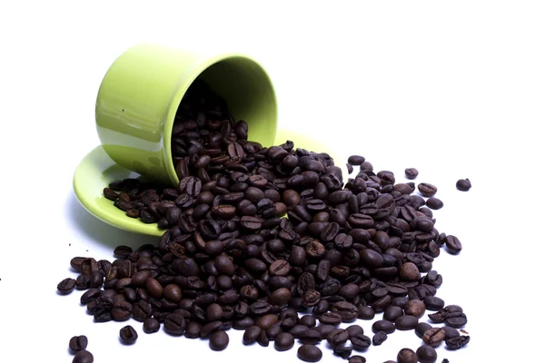 Granos de café y tazas —  Fotos de Stock