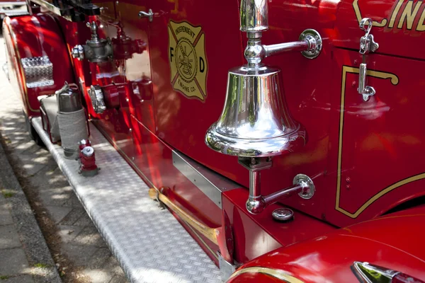 Zvonek na hasičském — Stock fotografie