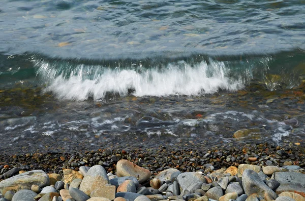 Bølger i Svartehavet – stockfoto