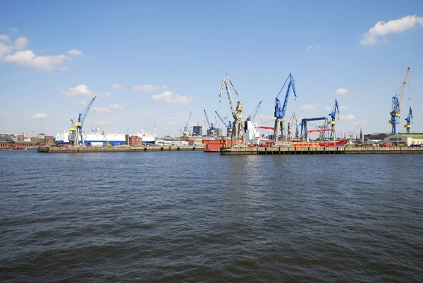 Docks and cranes — Stock Photo, Image