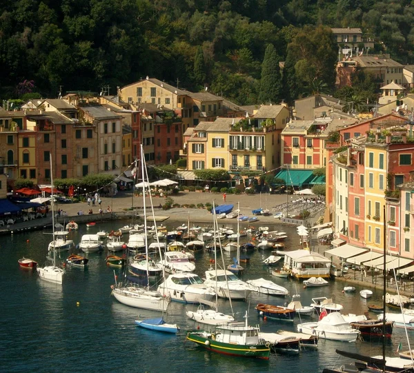 Portofino pueblo del mar, italia —  Fotos de Stock