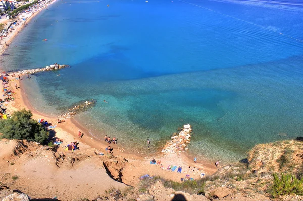 Όμορφη μπλε baska κόλπο παραλία αεροφωτογραφία — Φωτογραφία Αρχείου