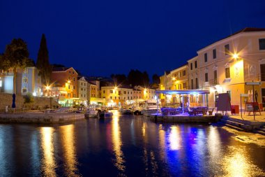 veli losinj waterfront akşam kasaba