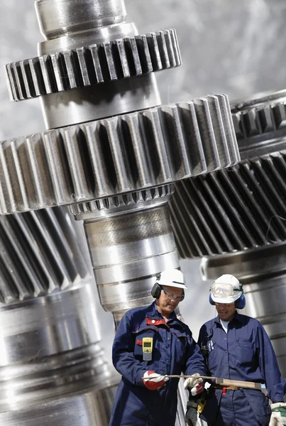 Mühendislik ve çelik işçileri — Stok fotoğraf