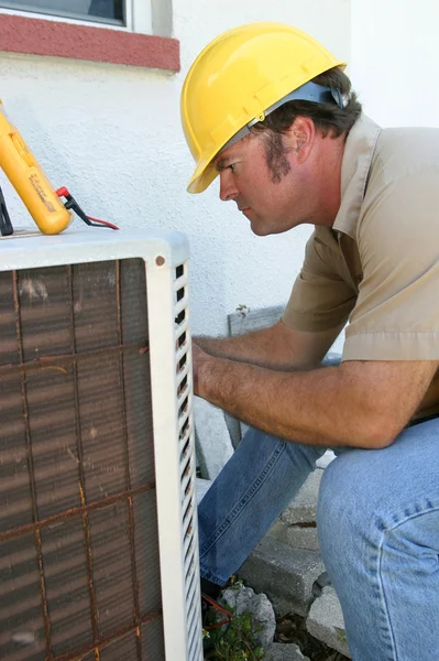 Air conditioning reparateur 1 — Stockfoto