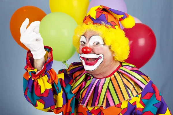 Clown knäpper fingrar — Stockfoto
