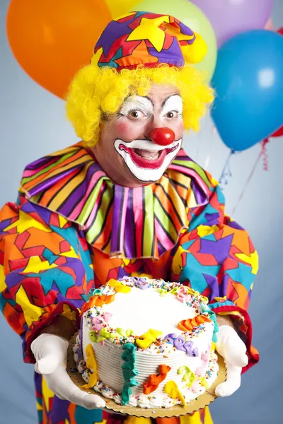 Všechno nejlepší k narozeninám klaun s dortem — Stock fotografie