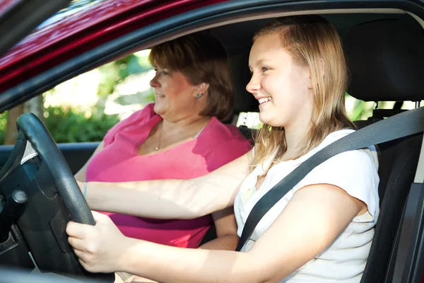 Lezione di guida per adolescenti — Foto Stock