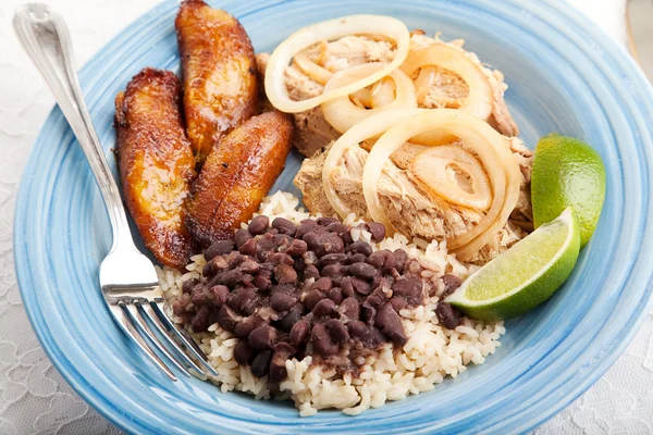 Pyszny obiad kubański — Zdjęcie stockowe