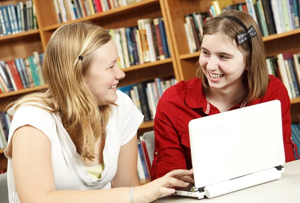 Teens Discuss Internet Content — Stock Photo, Image