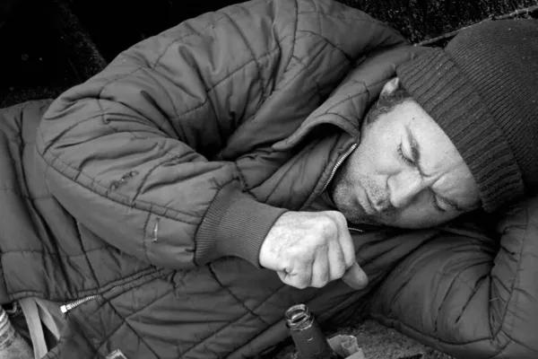 Homeless Man - Coughing — Stock Photo, Image