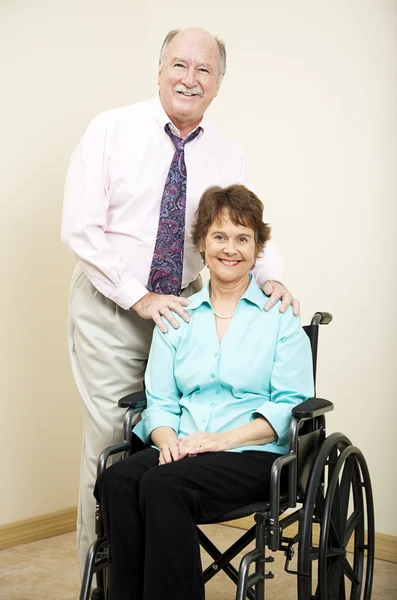 Συνεργάτες - αναπηρική καρέκλα — Φωτογραφία Αρχείου