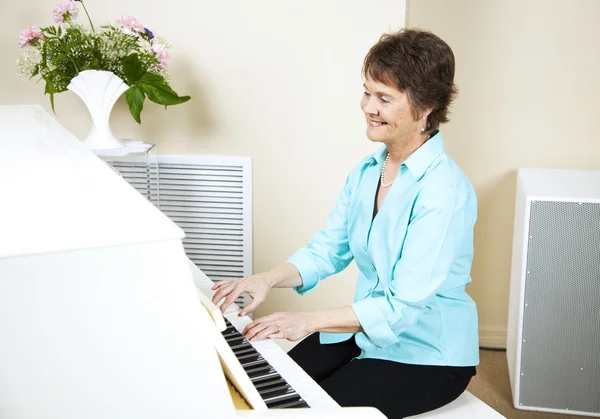 Szczęśliwy pianista — Zdjęcie stockowe