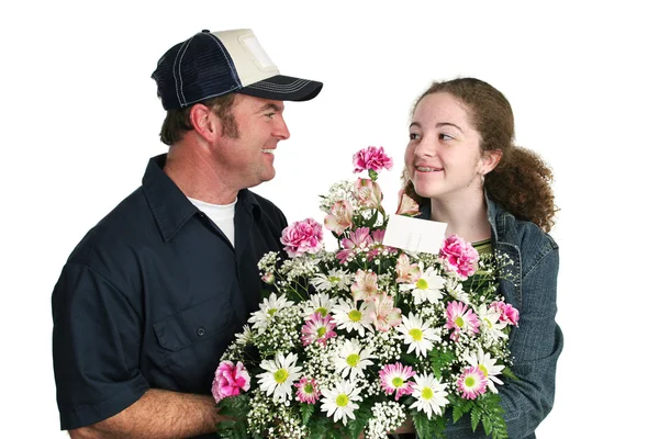 Adolescente menina ama flores — Fotografia de Stock