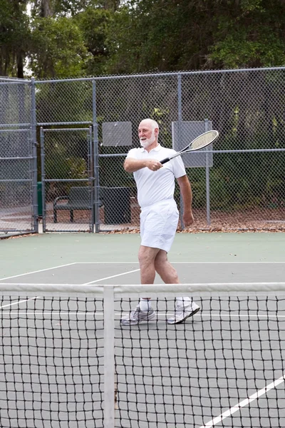 Aktivní starší muž - tenis — Stock fotografie
