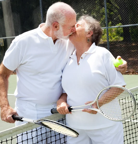 Láska na tenisový kurt — Stock fotografie