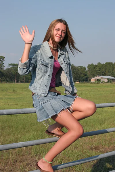 Country Girl Waves — Stock Photo, Image