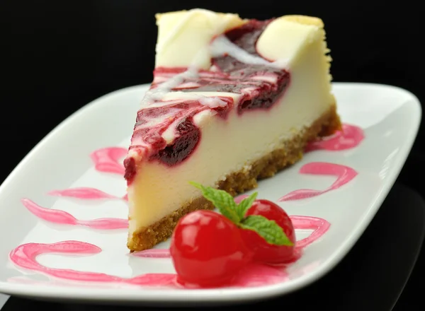 Cheesecake with cherry — Stock Photo, Image