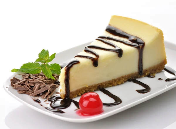Cheesecake με σάλτσα σοκολάτας — Φωτογραφία Αρχείου