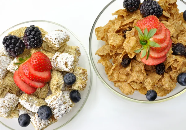 Cereal with fruits and berries — Stock Photo, Image