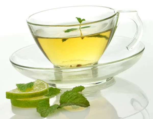 Chá verde com limão e hortelã — Fotografia de Stock