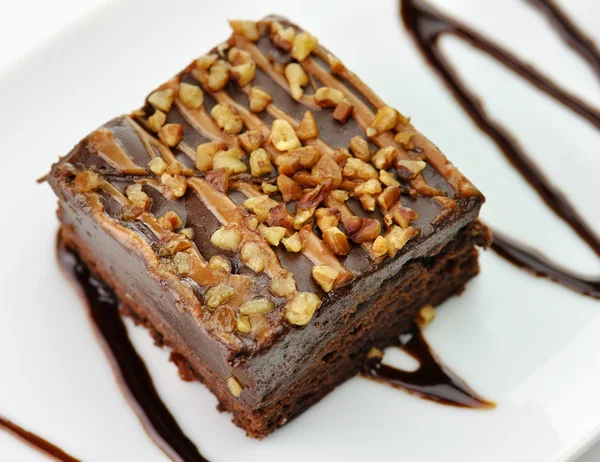 Brownie med sjokoladesaus – stockfoto