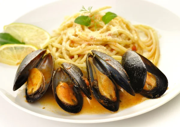 stock image Mussels with spaghetti
