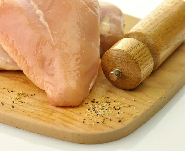 Pechuga de pollo cruda — Foto de Stock