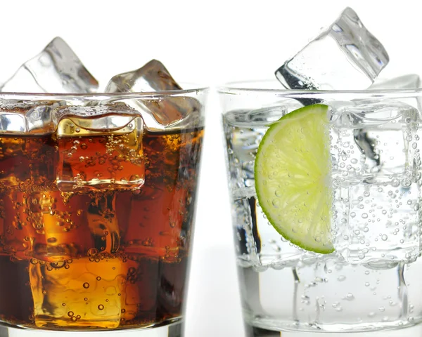 As bebidas doces esfriadas com gelo — Fotografia de Stock