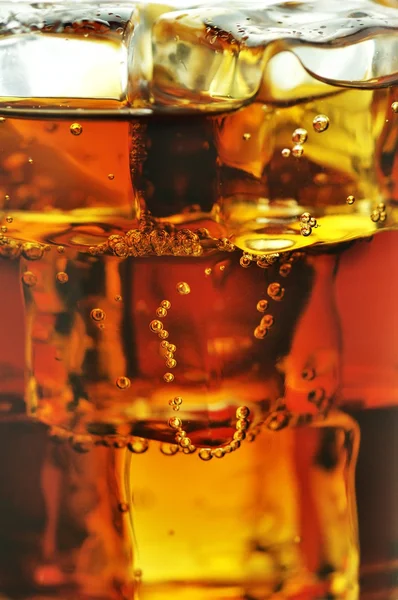 Drinken met ijs, close-up — Stockfoto