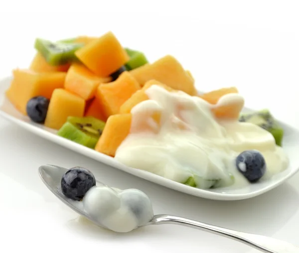 Vértes gyümölcs, joghurt — Stock Fotó