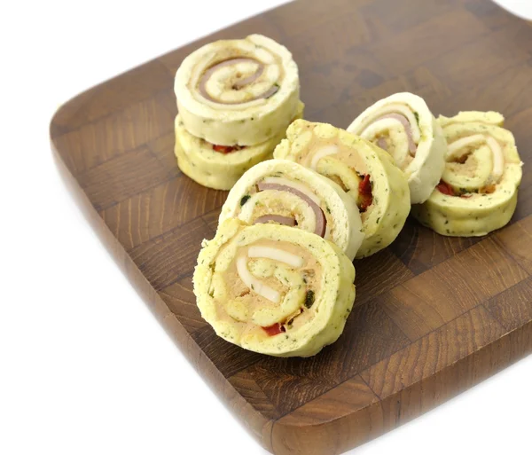 Piatto di molti mini stuzzichini panino formato morso — Foto Stock