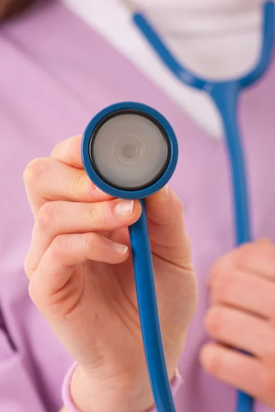Stetoskop żeński lekarza — Zdjęcie stockowe