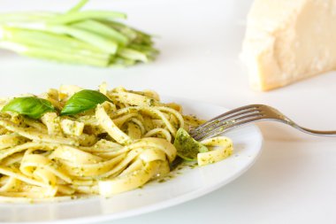 pesto soslu makarna