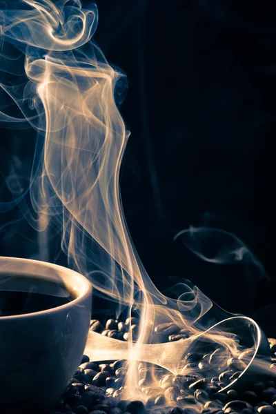 Geruch von gutem Kaffee aus einer Tasse — Stockfoto
