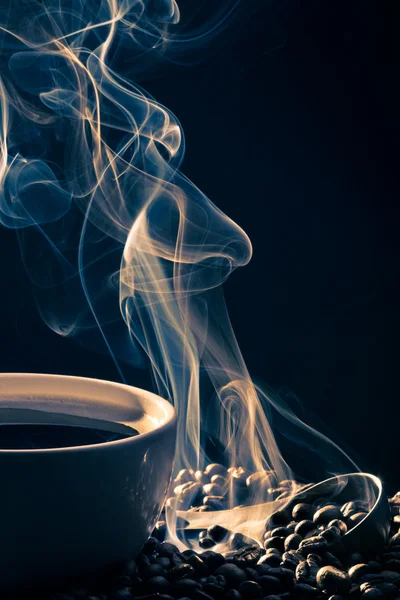 Mavi duman kahve — Stok fotoğraf