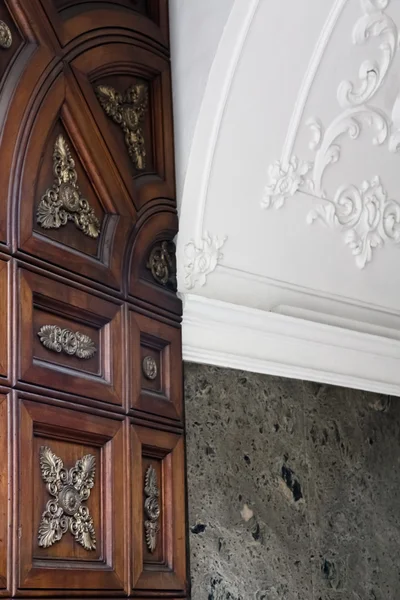 Porta muro di marmo — Foto Stock