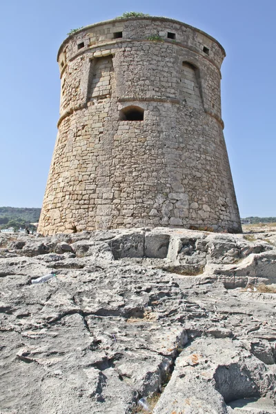 Antica torre di guardia in pietra — Foto Stock